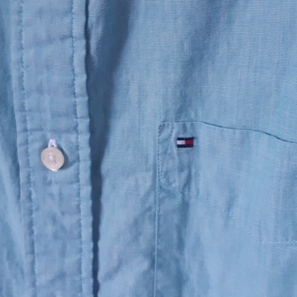 Tommy Hilfiger Light Blue Casual Button Down Shirt - Picture 3 of 6